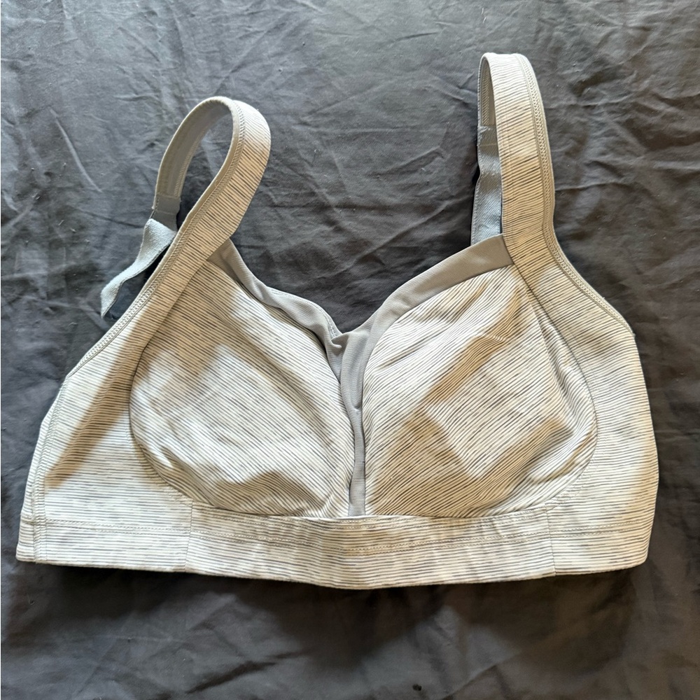 Lululemon Women's Gray Sports Bra